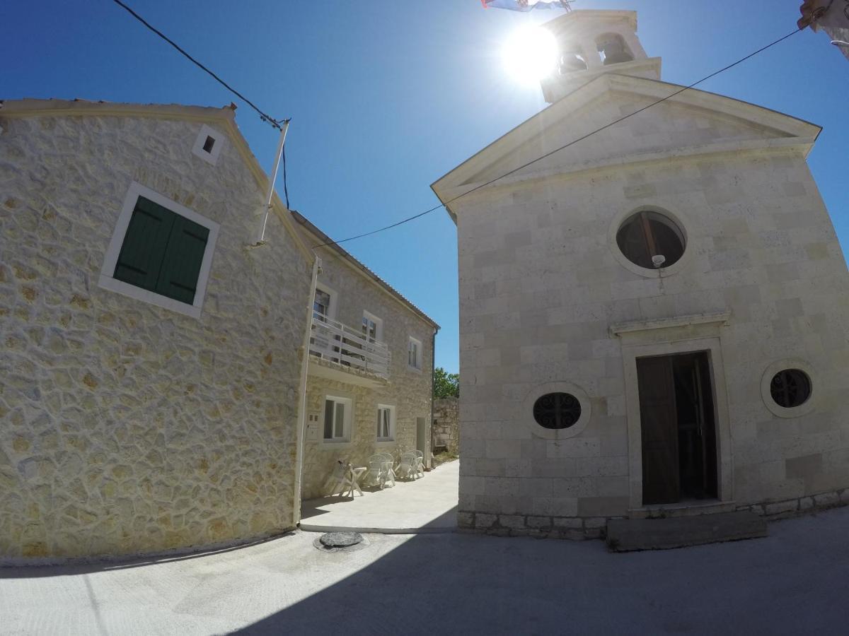 Peach Apartment'S Repic Bibinje Exterior photo