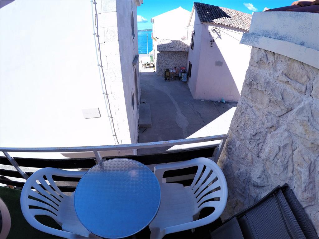 Peach Apartment'S Repic Bibinje Exterior photo